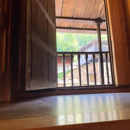 Charming Countryside House With Garden And View 別荘 *